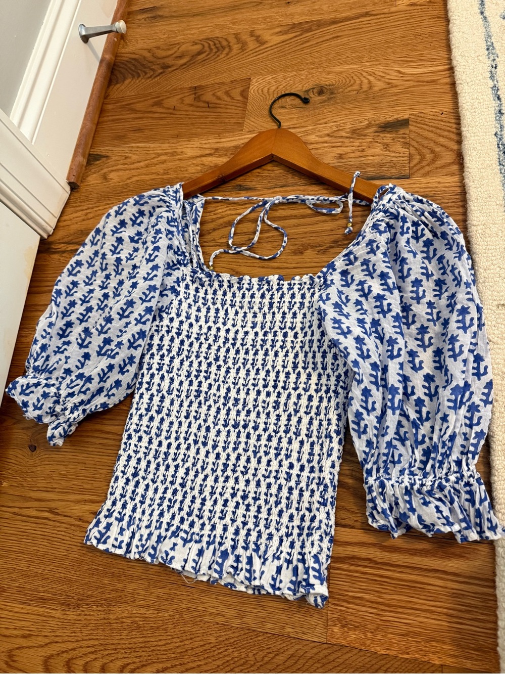 Oliphant Top Womens XS Smocked Top Floral Blue White